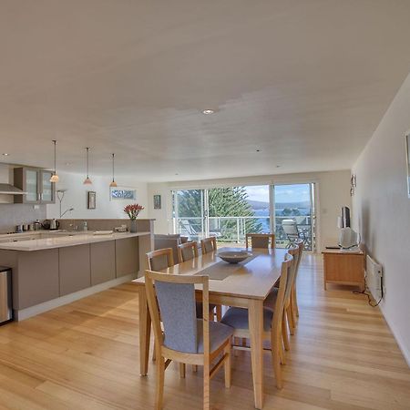 Quarterdeck Apartment Binalong Bay Exterior foto