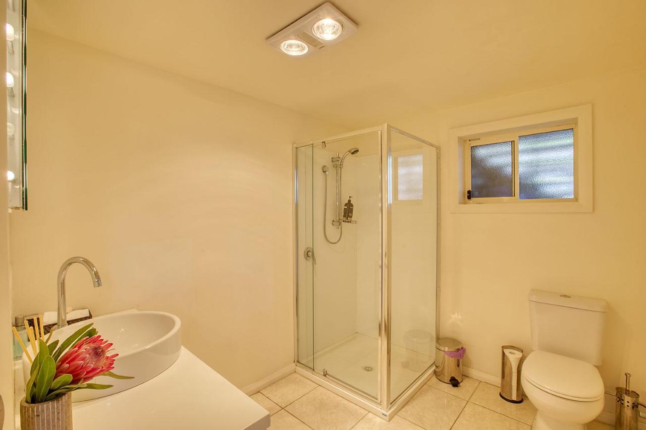 Quarterdeck Apartment Binalong Bay Exterior foto