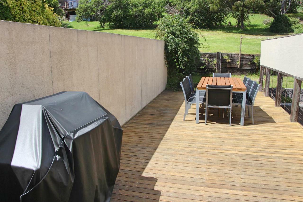 Quarterdeck Apartment Binalong Bay Exterior foto